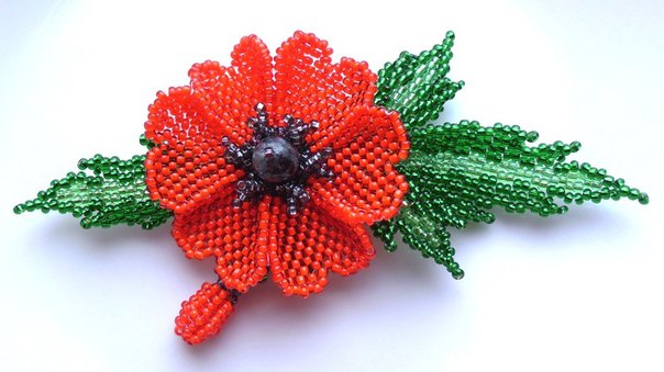 Цветок мака из бисера