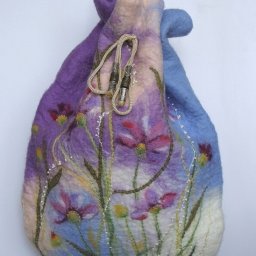 Идеи создания валяных из шерсти очень красивых рюкзаков