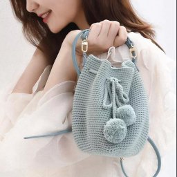 ​Милая сумочка-торба крючком