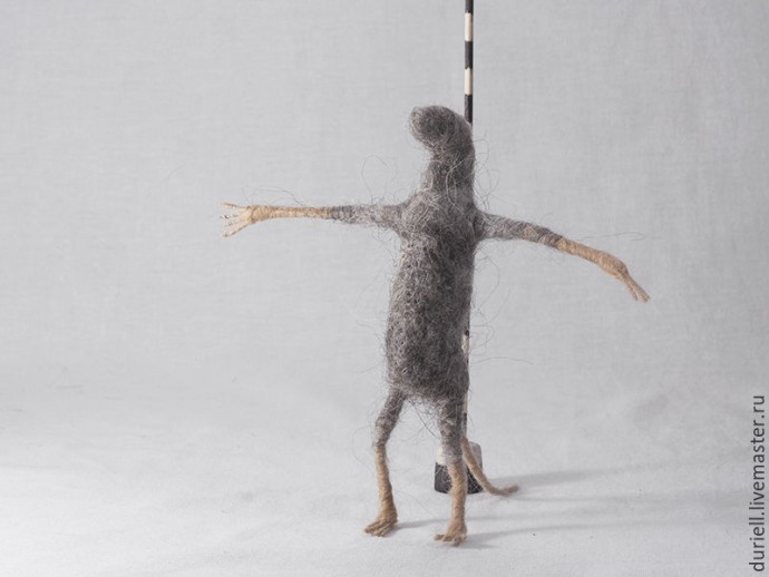 Валяем забавного крысёнка на каркасе Валяем забавного крысёнка на каркасе