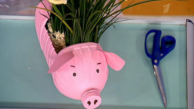 Интересные поделки из пластиковых бутылок