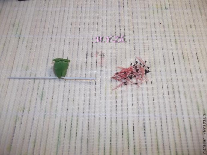 Гребень для волос с цветком мака