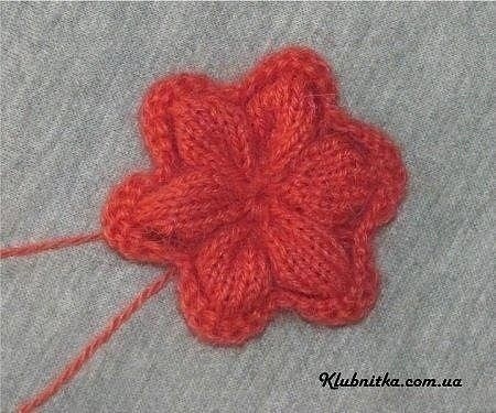 Цветок спицами