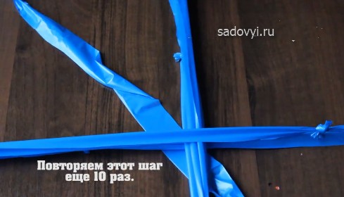 Коврик из мусорных пакетов