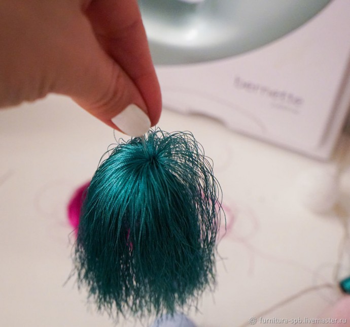 Делаем кисточку из ниток