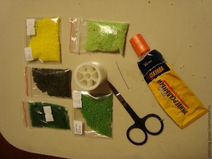 Утконос в этническом стиле