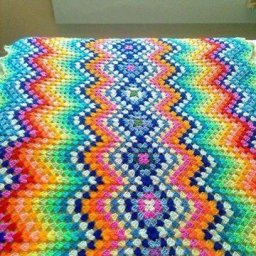 Схема для вязания яркого пледа зигзагами