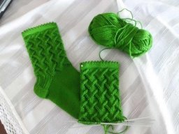 ​Красивые носочки спицами