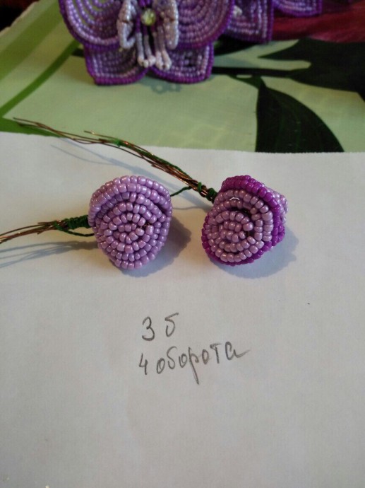Чудесные орхидеи из бисера
