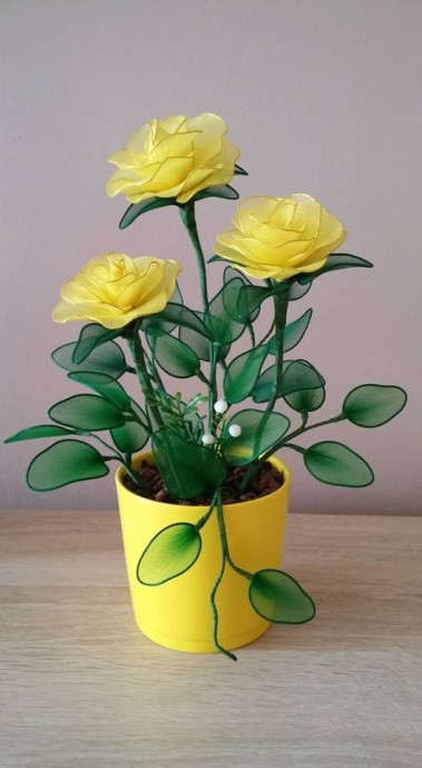 Цветы из капрона: идеи