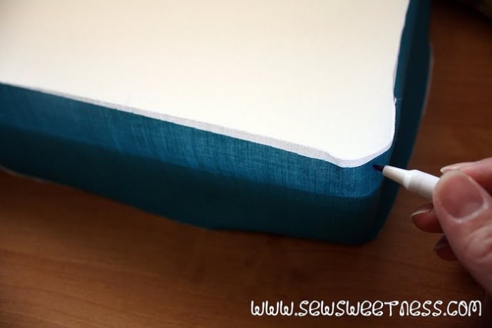 Декоративная подушка из маленьких подушечек