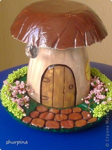 ​Гриб-домик