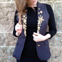 ​Модные переделки: молодёжный жилет из пиджака