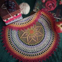 ​Разноцветная салфеточка, связанная крючком