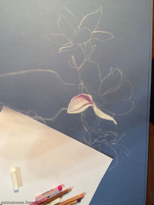 Рисуем сухой пастелью вазу с цветами