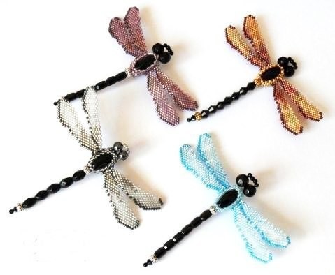 Стрекозы из бисера
