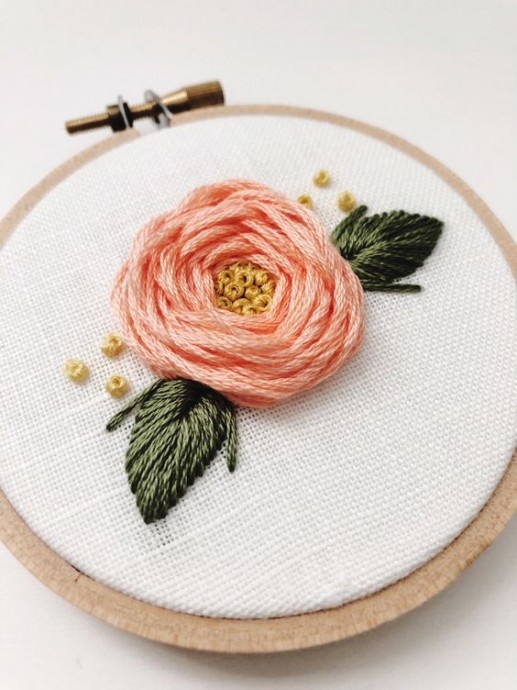 Вдохновляющие идеи объемной вышивки цветов