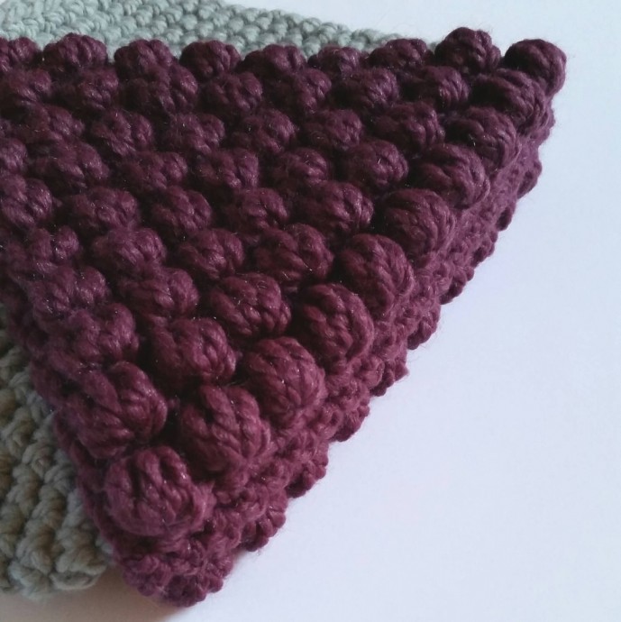 Оригинальная сумочка крючком