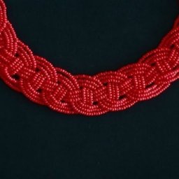 Ожерелье из бисера