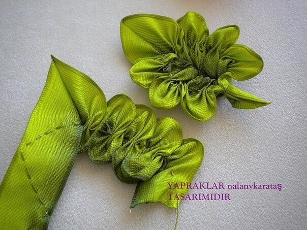 ​Восхитительные листья из лент