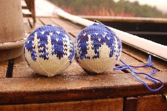 Схемы для вязания новогодних шаров