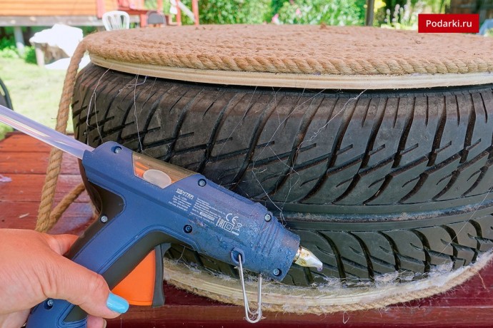 Мастерим столик из старой шины