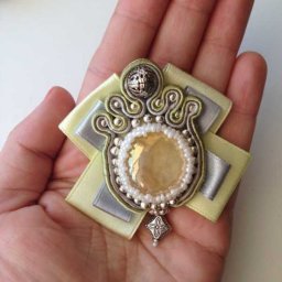 Учимся работать с сутажным шнуром: брошь