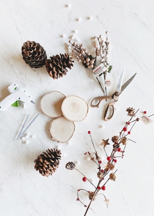 Ёлочка из шишки