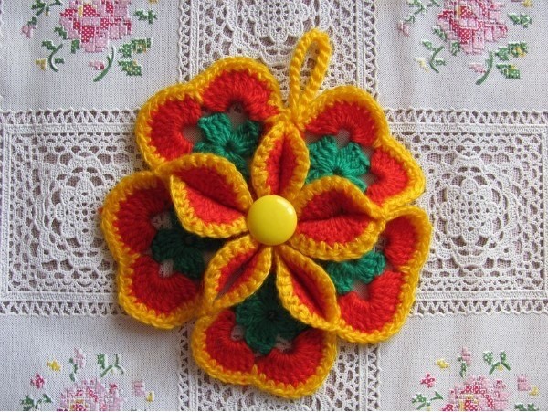 ​Яркие прихватки