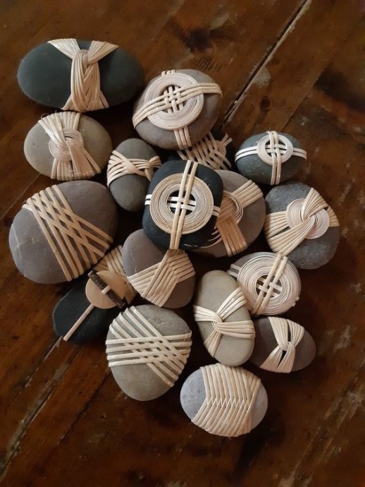 Камни с декоративной оплёткой Камни с декоративной оплёткой