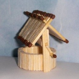 Колодец из обычных спичек