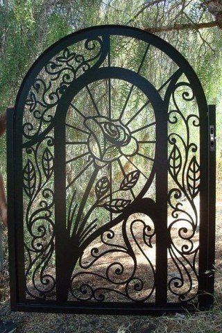 Красивые кованые ворота со всего мира: идеи