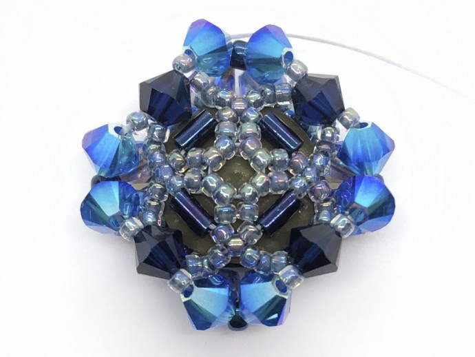 Лаконичные серьги-квадратики