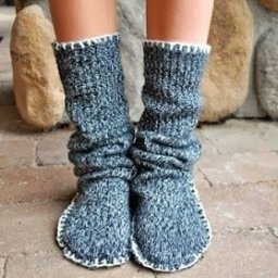 Носочки из любимого старого свитера