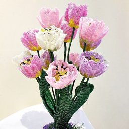 ​Тюльпаны из бисера: мастер-класс