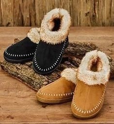 ​Удобная домашняя обувь из старой дубленки