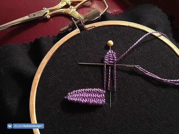 Вышивка объемного цветка