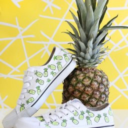 ​Ананасовые кеды