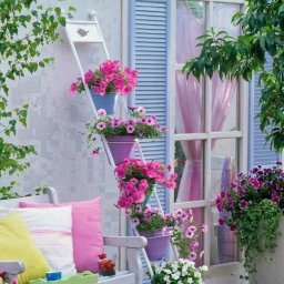 Интересные идеи декора цветами в горшках