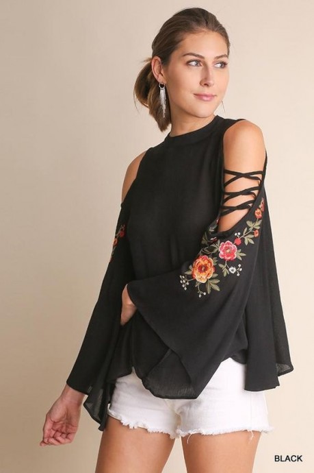 Оригинальные блузы с открытыми плечами