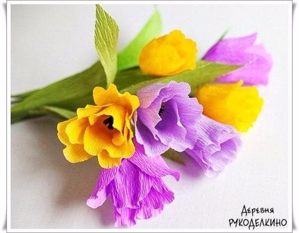 Красивый букет тюльпанов из гофрированной бумаги Красивый букет тюльпанов из гофрированной бумаги