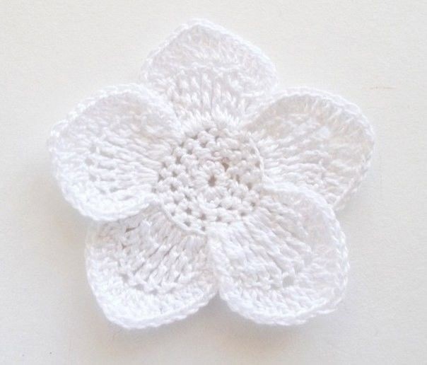 Нежный цветок из пряжи: мастер-класс Нежный цветок из пряжи: мастер-класс
