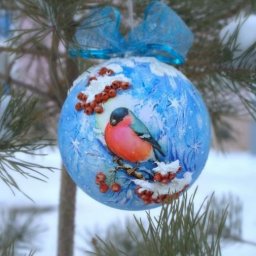 Новогодний шарик "Снегирь и рябина"