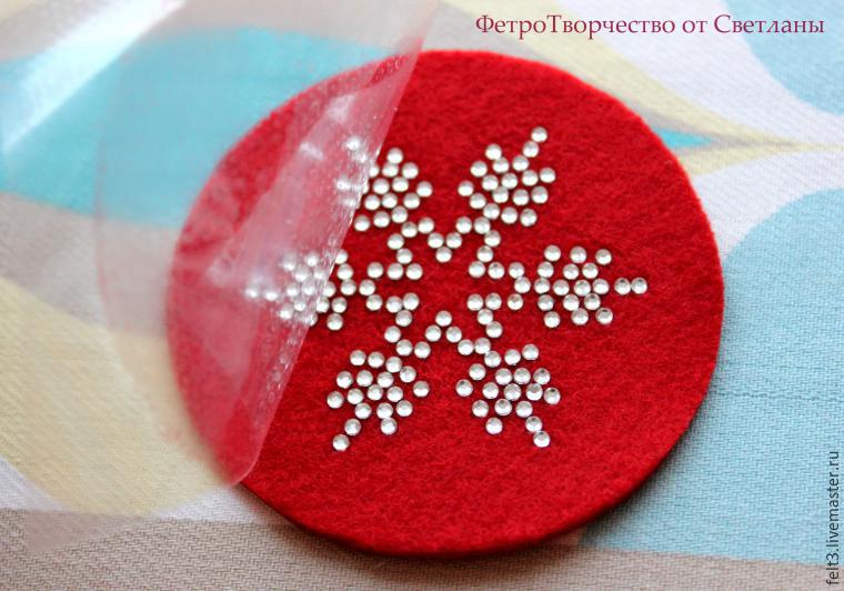 Шьем симпатичные елочные игрушки из фетра: мастер-класс