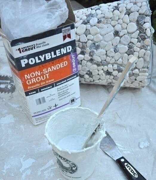 Цветочный горшок с камнями своими руками