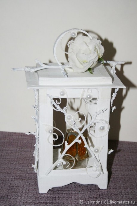 Декоративный фонарь для интерьера и фотосессий