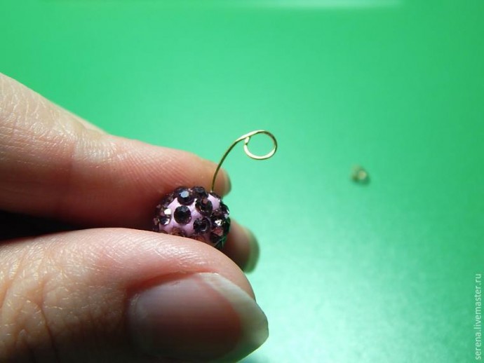 Кафф с пером