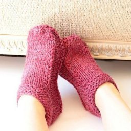 ​Тапочки, которые вяжутся быстро и легко