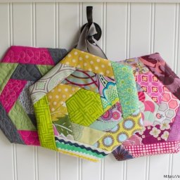 Прихватки из остатков тканей