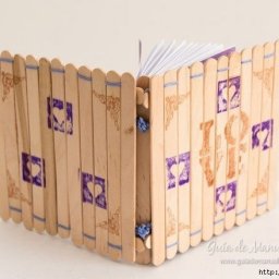 ​Записная книжка с обложкой из палочек для мороженого